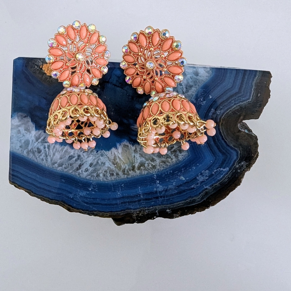 Beautiful jhumkas Indian Bollywood